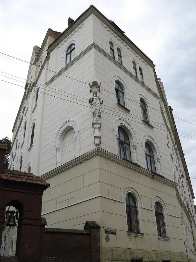 Apartment In The Heart Of Lwów Zewnętrze zdjęcie